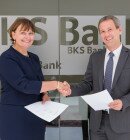 BKS Bank-Vorstandsvorsitzende Herta Stockbauer und Sofort Austria GmbH-Geschäftsführer Christian Renk. (Foto Copyright: Klarna/Fotograf: Viennashots)